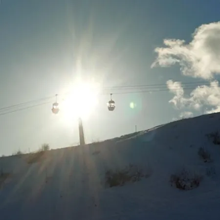 アパート Cav Mes Vallees Vda